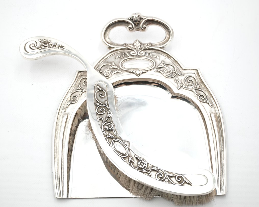 Statuetta - Crump shovel and brush - .833 argento #1.0