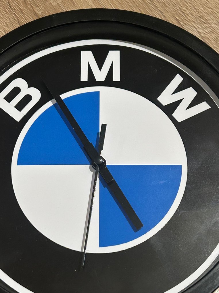 Clock - BMW #3.2