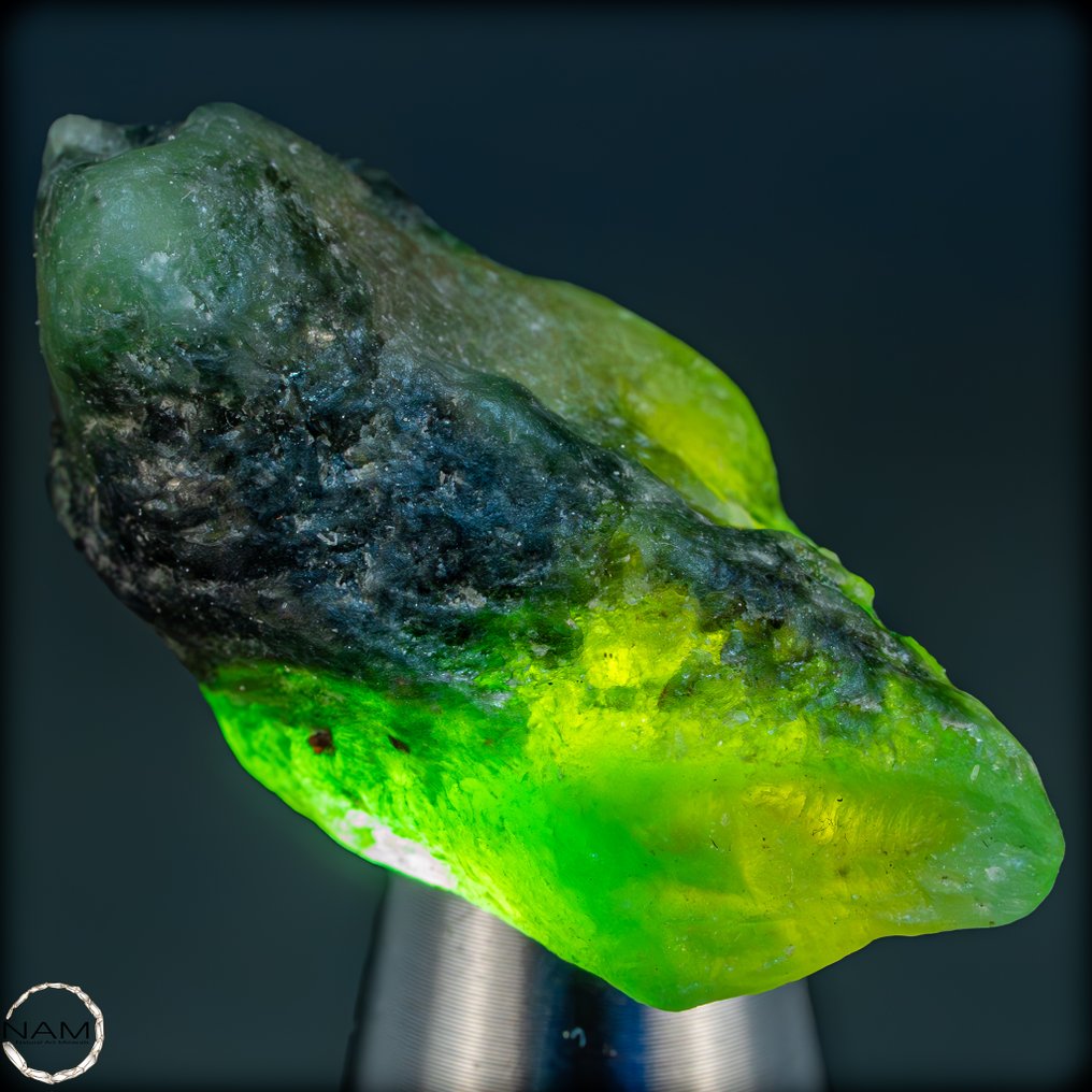 Nagy értékes kolumbiai smaragd Kristály, kezeletlen 64,45 ct- 12.89 g #1.0