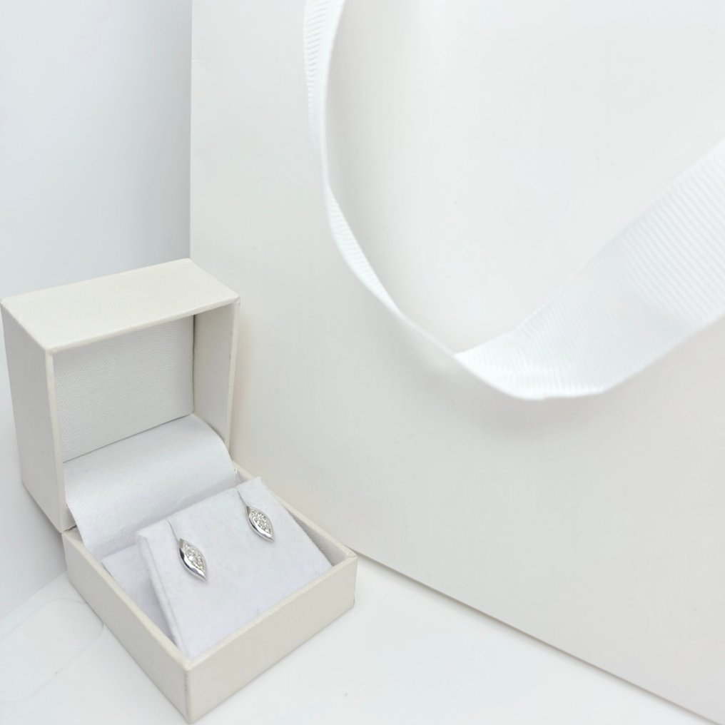 Nincs minimálár - Drop fülbevaló - 14 kt. Fehér arany - 0.11ct. tw. Gyémánt (Természetes) #3.2