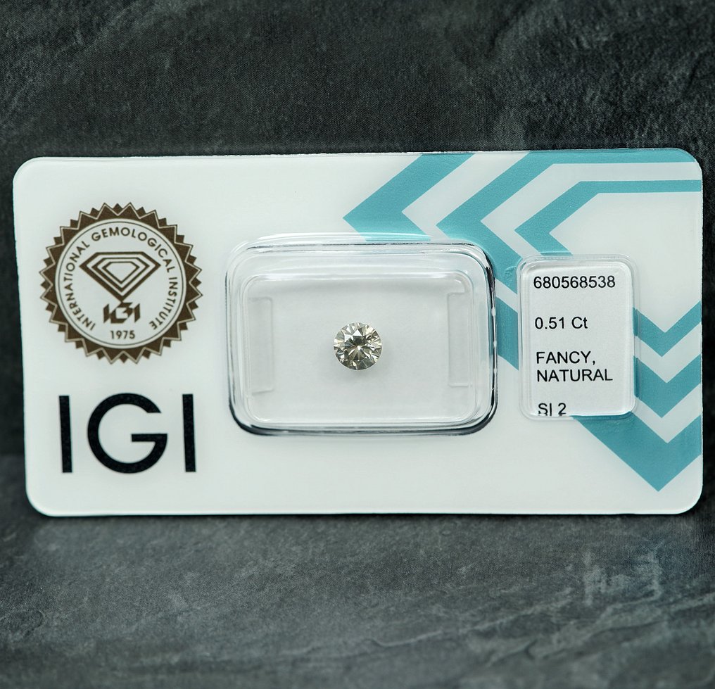 1 pcs 钻石 (天然色彩的) - 0.51 ct - 圆形 - Fancy light 稍帶灰色的 黄色 - SI2 微内含二级 - 国际宝石研究院(IGI) #1.0