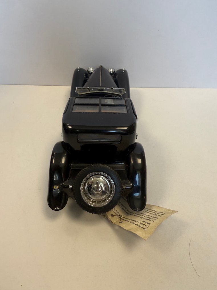 Franklin Mint 1:24 - Model car - 1930 Bugatti Napoleon Coupé #3.2