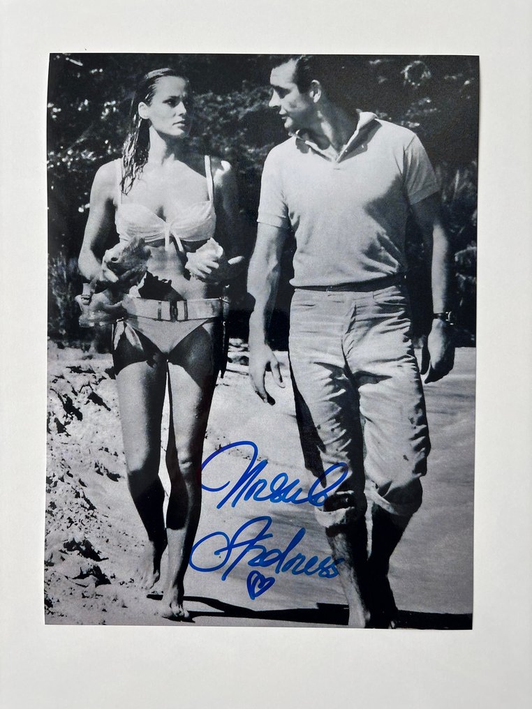 James Bond 007: Dr. No - Ursula Andress as "Honey Ryder" signed photo with b´bc holographic COA #1.0
