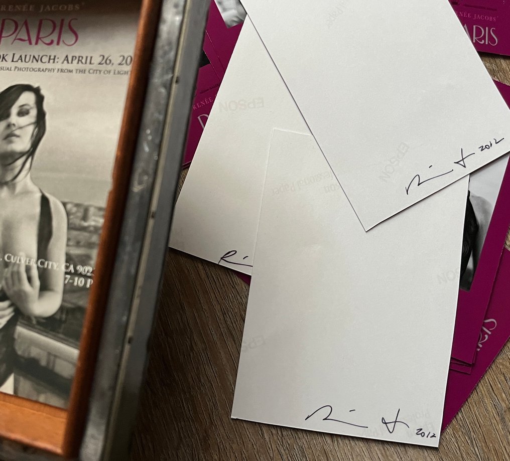 Signed; Renée Jacobs - PARIS (ex n°317/500) + 1 box of 16 signed prints & 2 invitation cards - 2021 #3.2