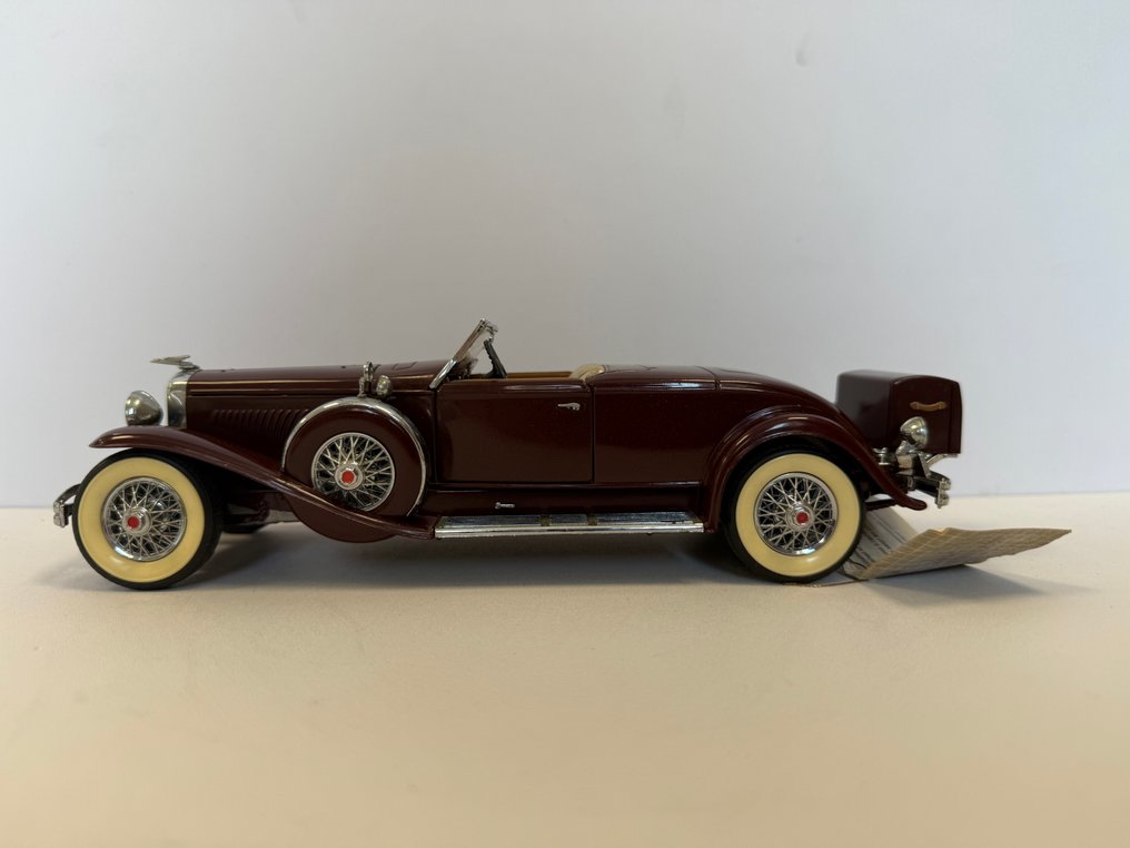 Franklin Mint 1:24 - Modell autó - 1935 Duesenberg Model J Convertible #2.1