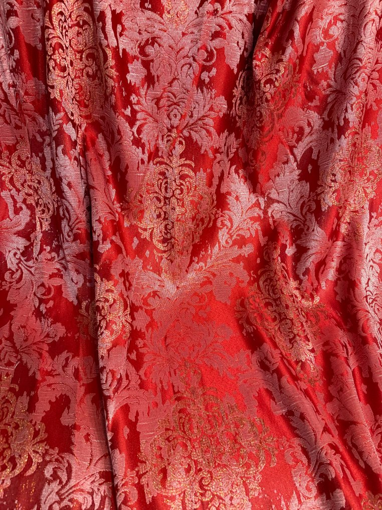 Luxurious Venetian San Leucio red damask fabric in gold finishes. - Textile - 3 m - 2,4 m #1.0