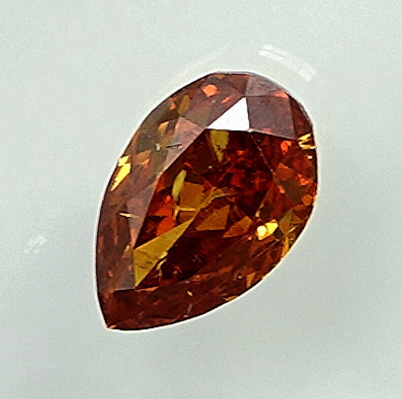 1 pcs Διαμάντι  (Φυσικού χρώματος)  - 0.30 ct - Αχλάδι - Fancy intense Κιτρινωπό Πορτοκαλί - I1 - Gem Report Antwerp (GRA) #3.2