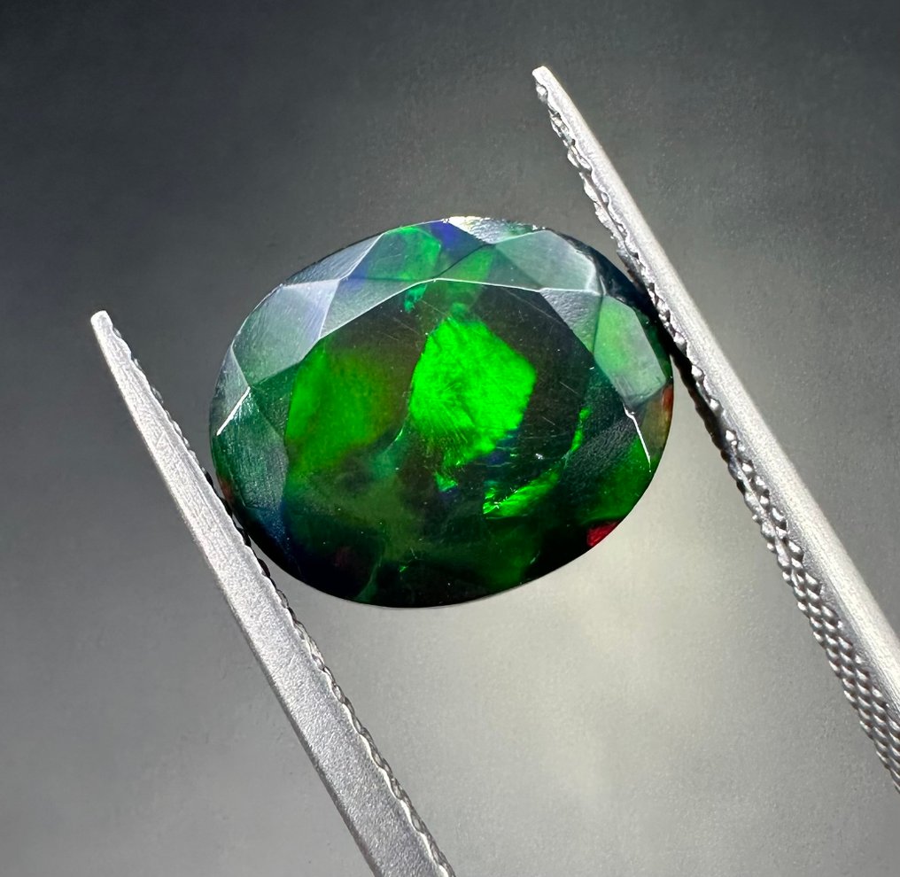 2.43ct Opal Polished- 0.48 g #1.0