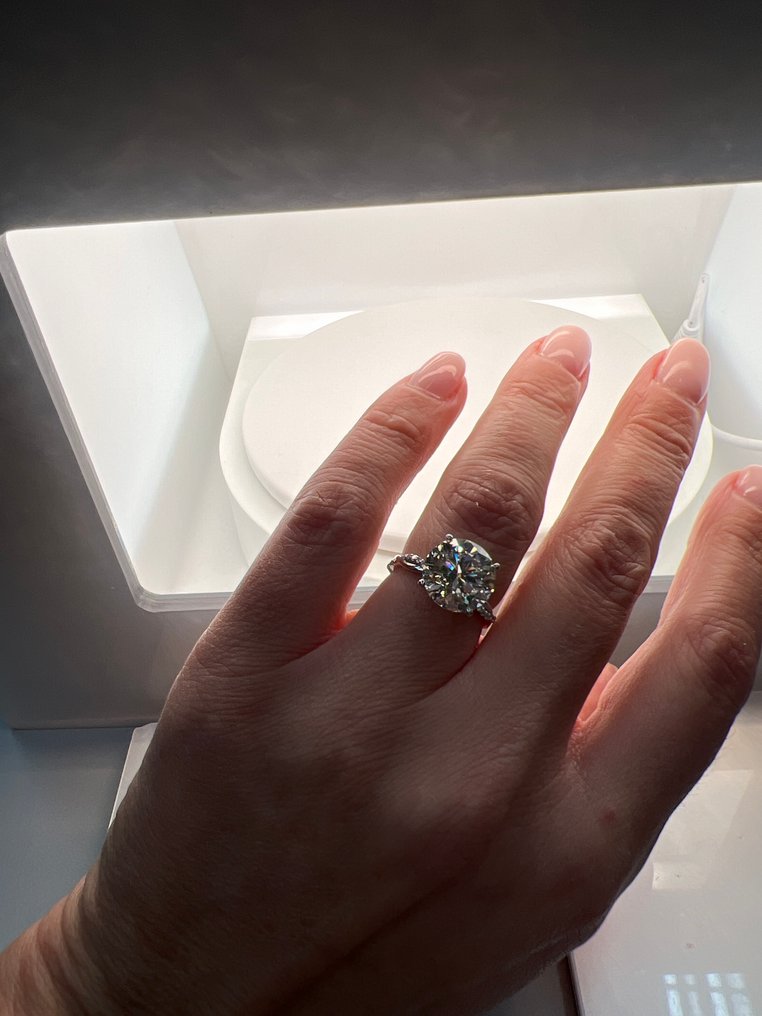 Ei pohjahintaa - Sormus - 14 kt. Valkokulta - 5.30ct. tw. Timantti (Laboratoriossa kasvatettu) - Timantti #3.2