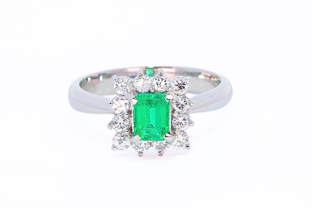 Ring Platinum - 0.95ct. tw. Emerald - Diamond - Colombian Emerald #1.0