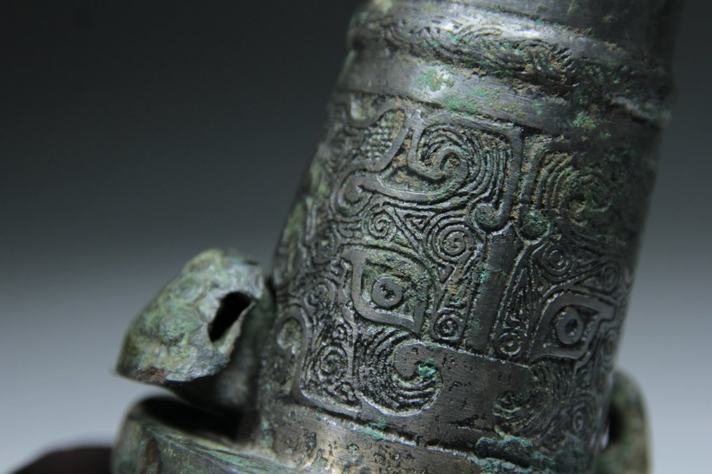 中國古代 青銅色 战国时期青铜战车车轴装饰,饰有饕餮面具图案 - 中国 - 6.7 cm #3.2