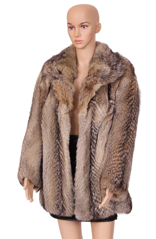 Artisan Furrier - Fur coat #1.0