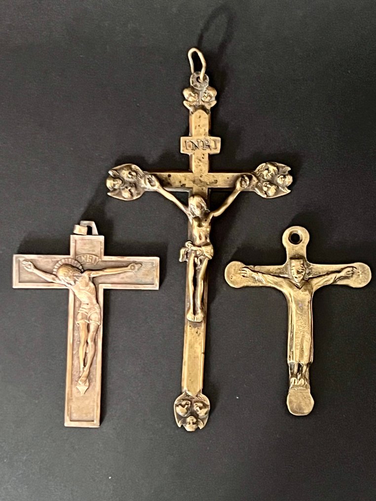十字架 (3) - 黄铜色, 黄铜 - 1850-1900 - 3 个十字架吊坠 #1.0