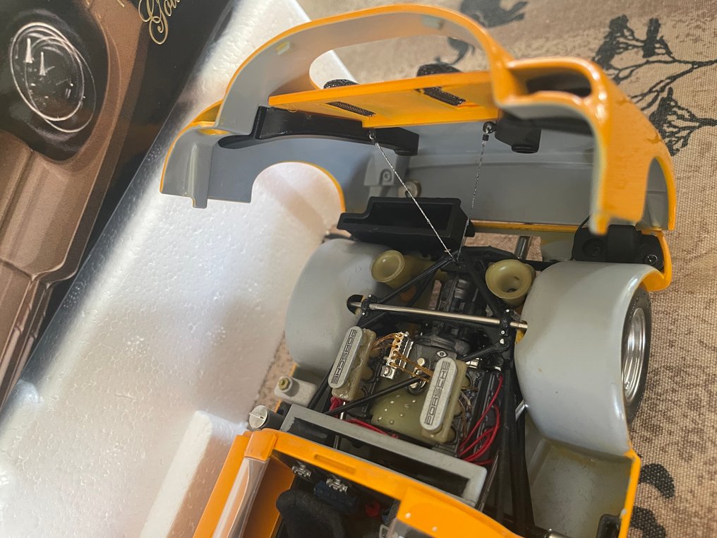 Exoto 1:18 - Modell autó - Porsche 904 #2.1