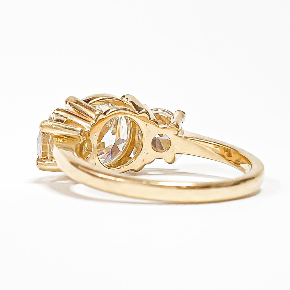 Anello - 14 carati Oro giallo - 2.65ct. tw. Diamante (Coltivato in laboratorio) - Diamante - E VVS2 IGI #3.2