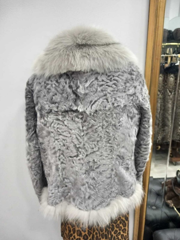 Artisan Furrier - 皮毛大衣 #4.3