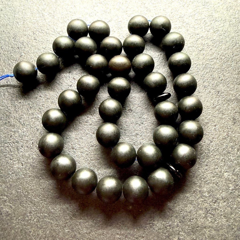 Tesbih-Gebetskette mit baltischen Bernsteinperlen ø16mm in Schwarz, 87,1 g - Bernstein - Baltic amber - succinite #4.3