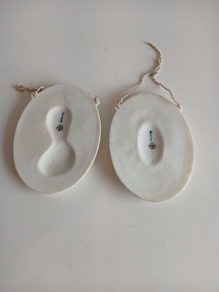 奥地利大公弗朗茨·费迪南德及其妻子索菲,霍亨贝格公爵夫人 - KPM - 匾 (2) - Bisquit瓷器 #1.0