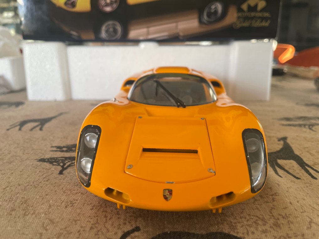 Exoto 1:18 - Modell autó - Porsche 904 #4.3