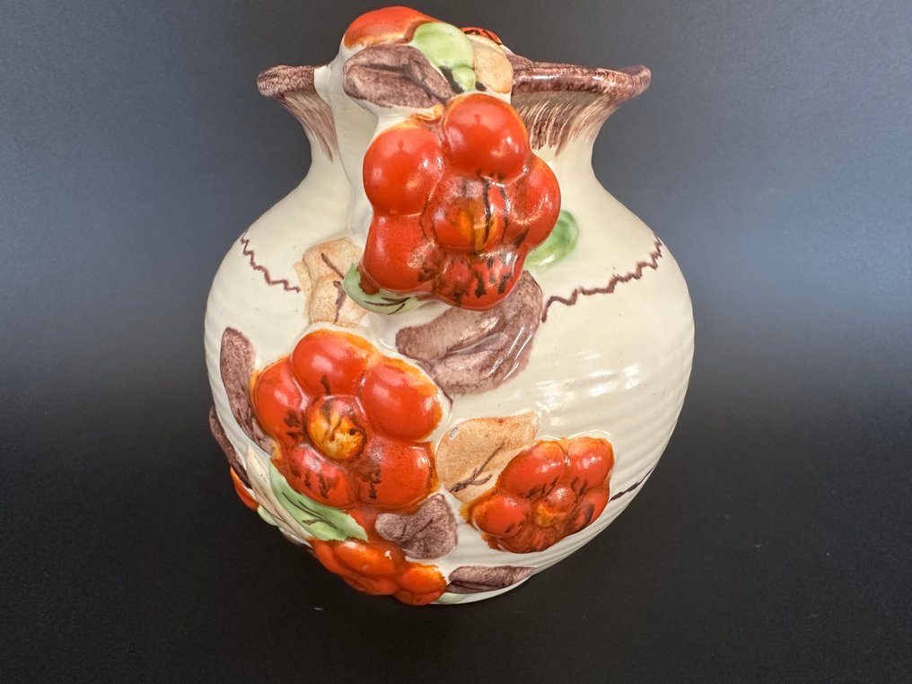 Villeroy & Boch – Decorative Vase with Relief Floral Design – Torgau, early 20th century - Vase  - Ceramic #1.0