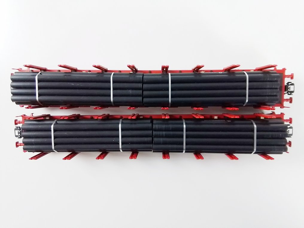 Märklin H0 - 47717 - Pienoismallijuna (2) - Rongenwagen lastattu putkilla. - DB Cargo #3.2