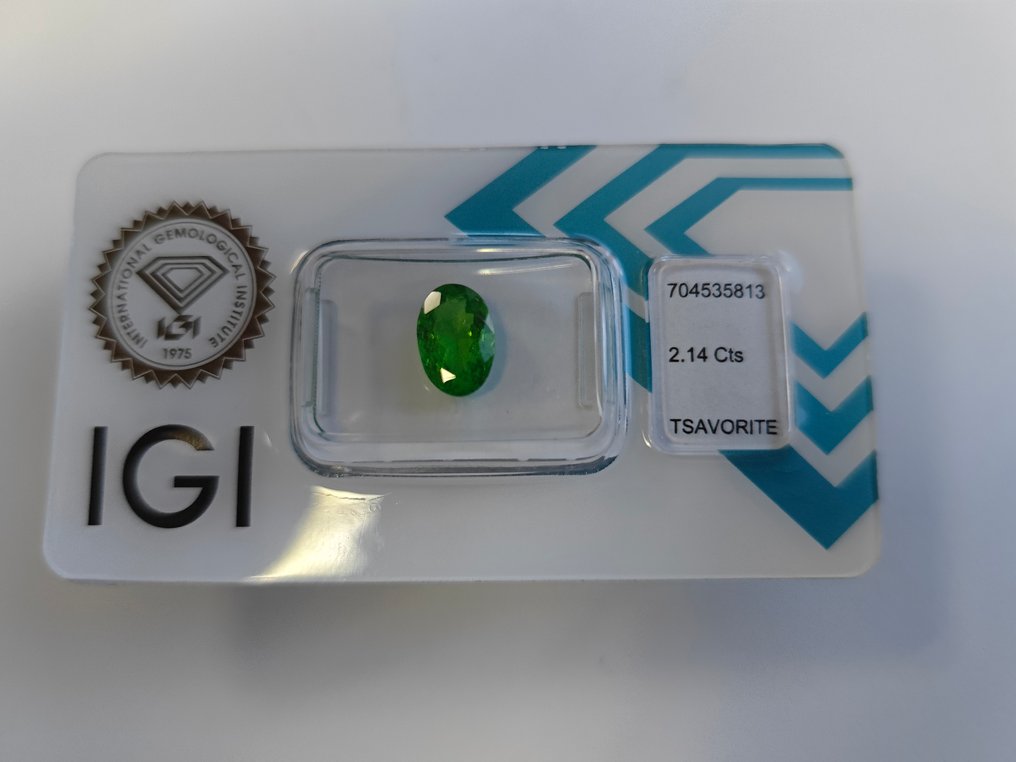 No Reserve Price - 1 pcs  Green Tsavorite  - 2.14 ct - International Gemological Institute (IGI) - Tsavorita natural #2.1