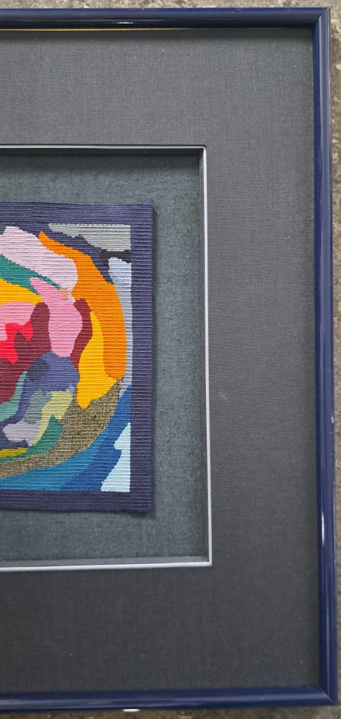 Maggie Coppens - 玩具人偶 - 色彩丰富的丝绸编织艺术品 #4.3