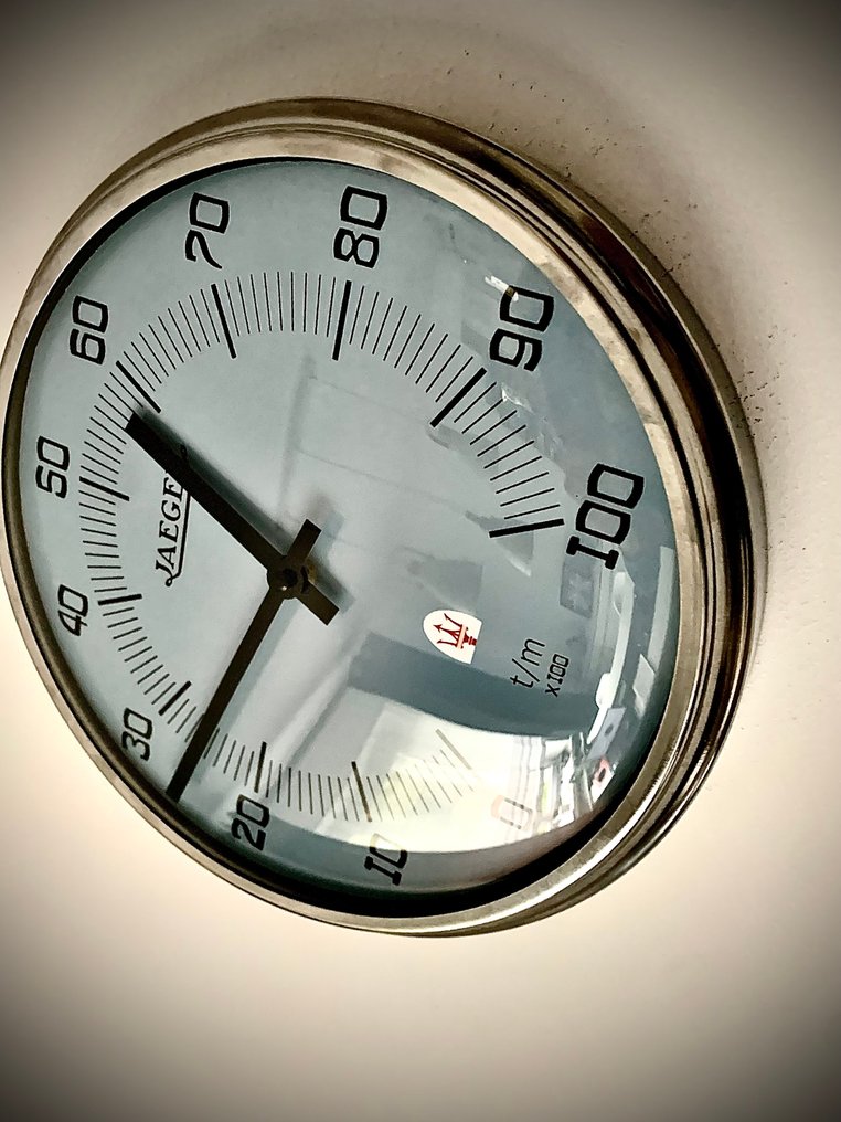 玛莎拉蒂 A6GCS 53(1953–1955)速度计墙钟 - LukanowskyArt - 現代的 玻璃, 金屬 - 2020+ - Maserati A6GCS 53 #2.1