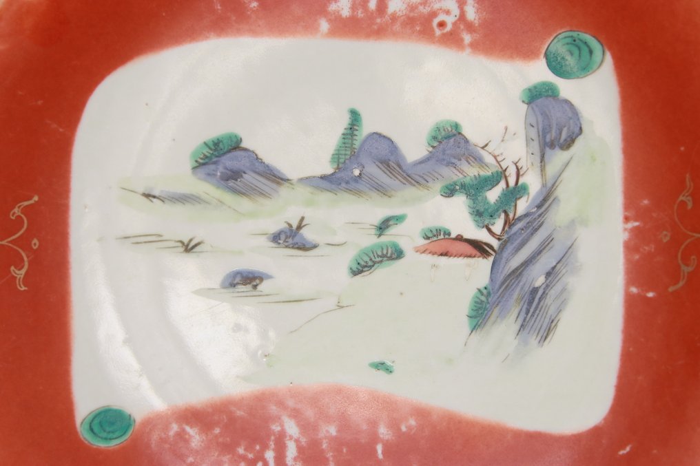 Πιάτο από πορσελάνη με γυαλιστερό σμάλτο και οικογενειακό πράσινο - Μάρκα Qianlong - Κόκκινο σίδερο - Πορσελάνη - Κίνα - 19ος αιώνας #4.3
