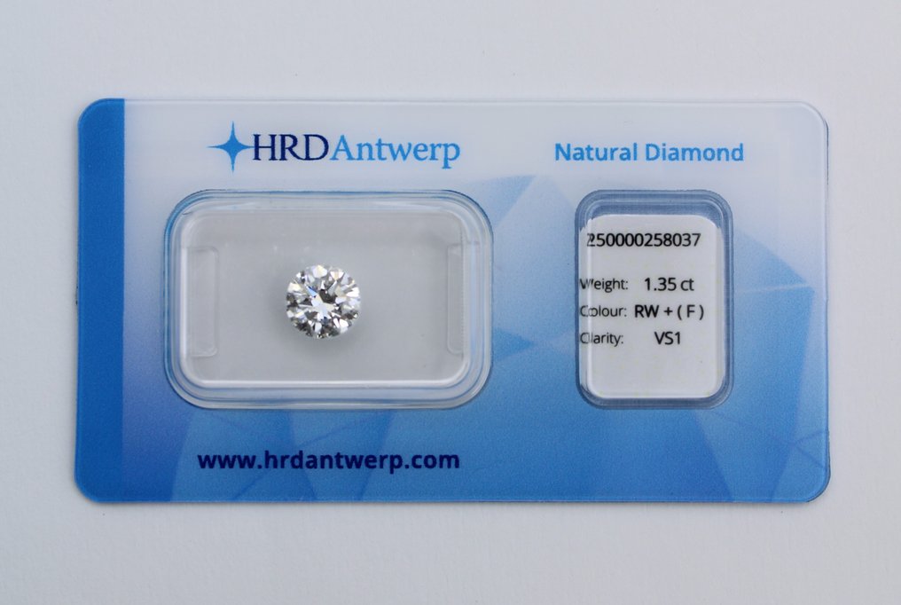 1 pcs 鑽石  (天然)  - 1.35 ct - 圓形 - F(近乎無色) - VS1 - HRD Antwerp #1.0