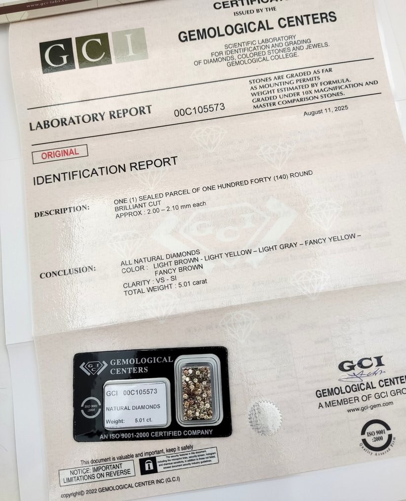 Sem preço de reserva - 140 pcs Diamante (Colorido natural) - 5.01 ct - Redondo Várias cores - VS1, I1 - Gemmological Centre Israel (G.C.I.) #1.0