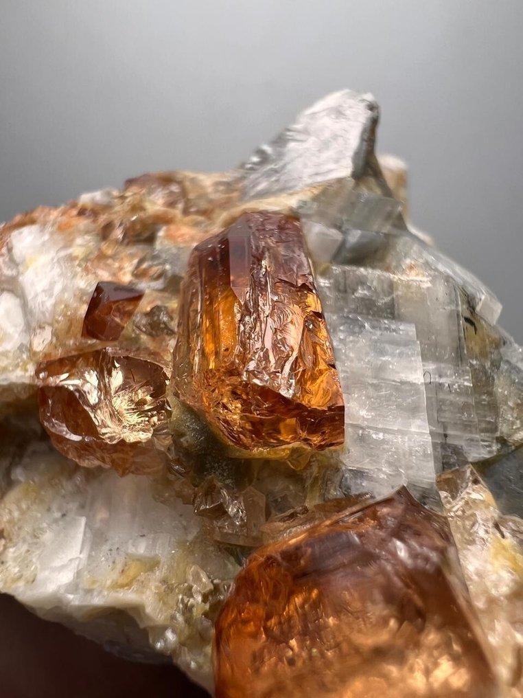 Topas Krystall i matriks - Høyde: 40 mm - Bredde: 38 mm- 49 g - (1) #4.3