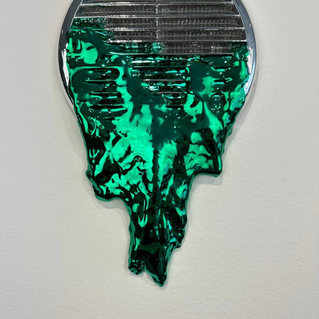 Santicri - Uncontained #3.2