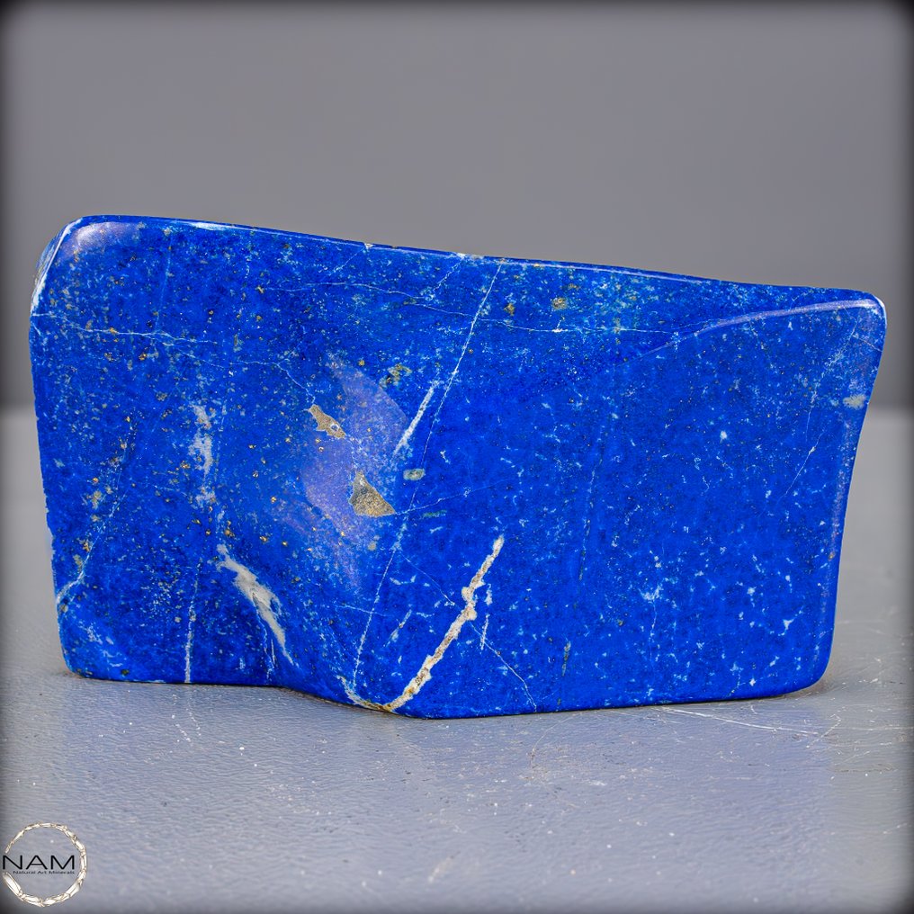 天然一等品质皇家蓝青金石 自由形式- 716.84 g #1.0