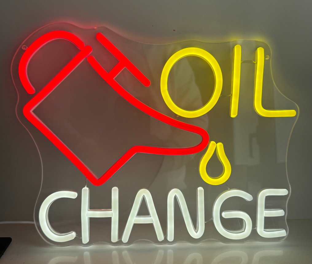 Διαφημιστική φιγούρα - Singular Neon Car Workshop - Αλλαγή λαδιού - 2000-2010 #3.2