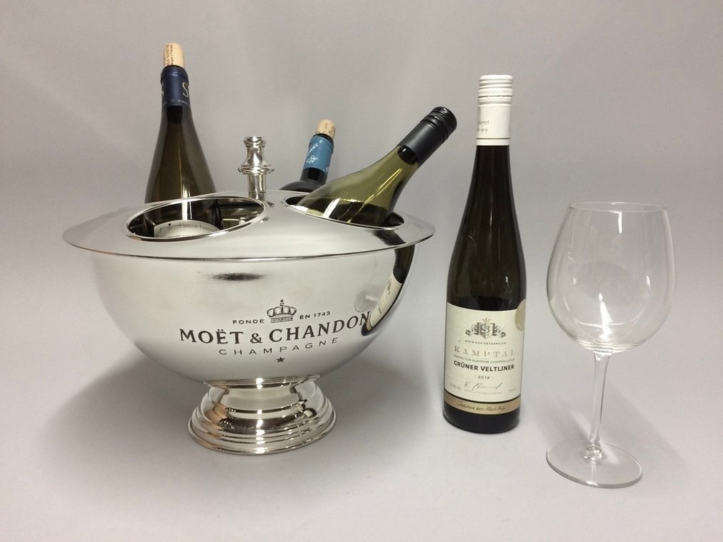 香槟冷却桶 - 致敬Moët et Chandon，镀银款 - 适用于四至七瓶 - 带盖 - 宽34厘米。 #1.0