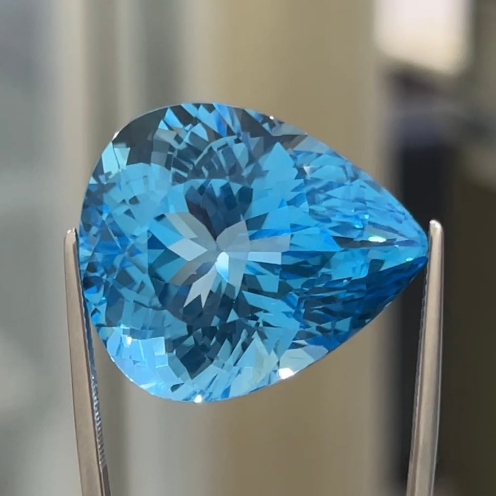 Ingen reservasjonspris Blå Topas - 82.12 ct - Internasjonal forening for fargede edelstener (ICA GemLab) - Fine Top Swiss Tone #1.0