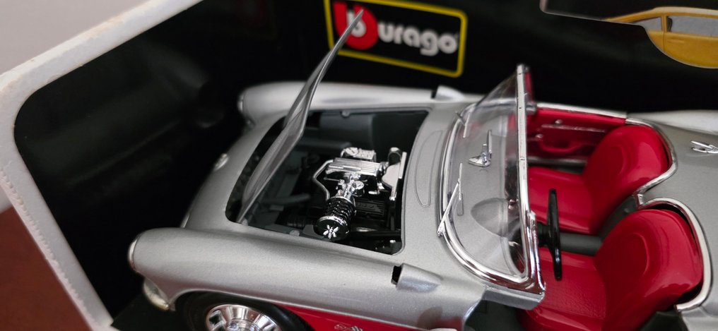 Bburago 1:18 - Modelbil - Chevrolet Corvette (1957) #4.3