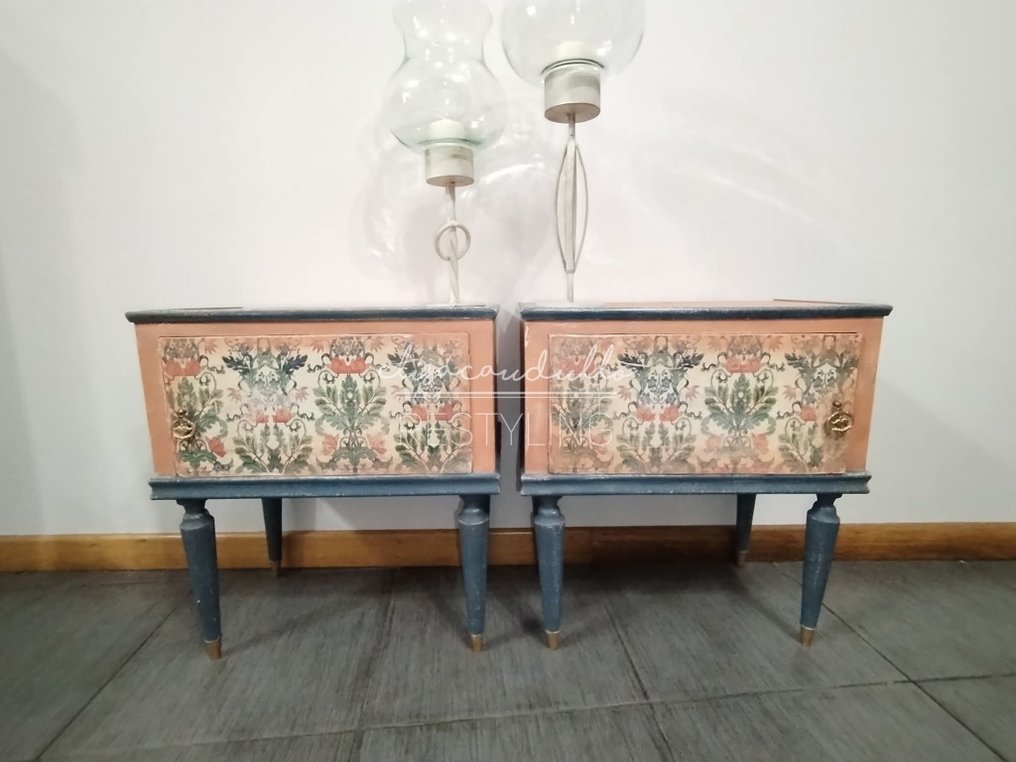 Κομοδίνο (2) - Ξύλο #1.0