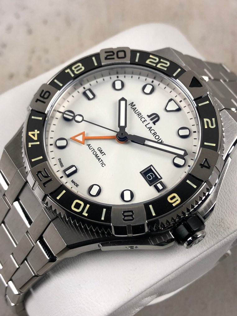 Maurice Lacroix - Aikon Venturer GMT 43 Automatic - AI6158-SS00F-130-A - Miehet - 2020- #1.0