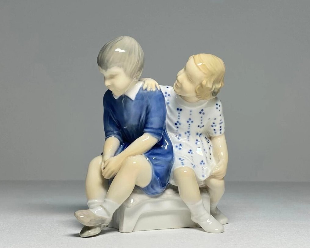 Bing & Grondahl - 雕像 - 'Offended' #2261 - 瓷 #1.0