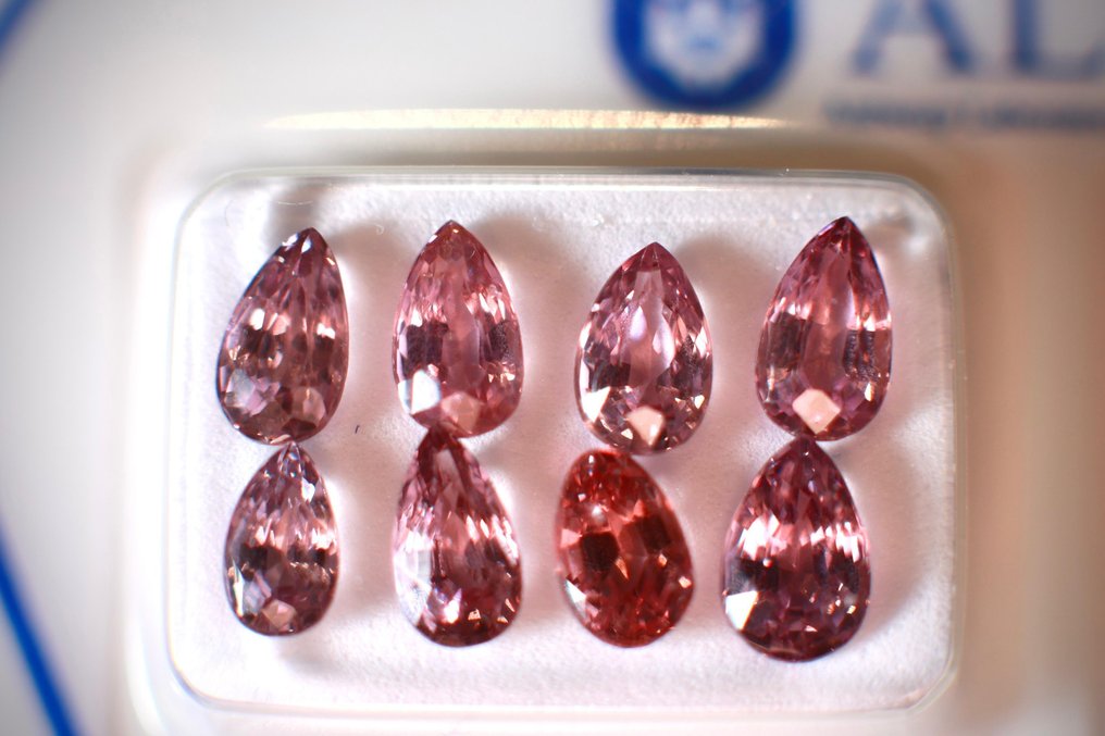 8 pcs Lyserød Spinel - 4.32 ct - Antwerp Laboratory for Gemstone Testing (ALGT) - Intense/Levende pink #4.3