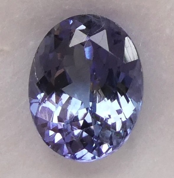 Tanzanite  - 2.30 ct - Instituto Gemólogico Español (IGE) #1.0