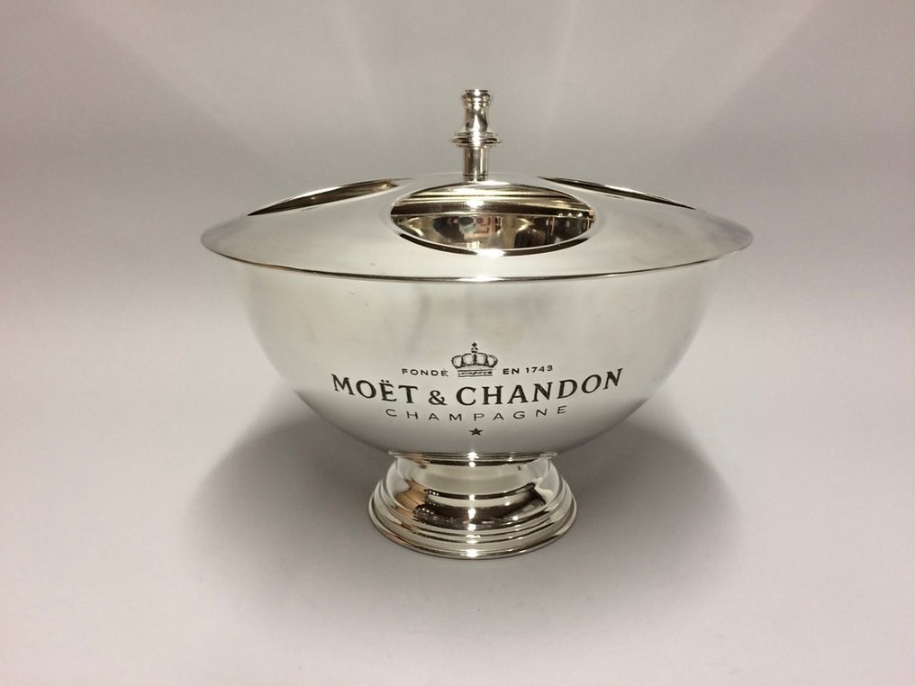 香槟冷却桶 - 致敬Moët et Chandon，镀银款 - 适用于四至七瓶 - 带盖 - 宽34厘米。 #1.0