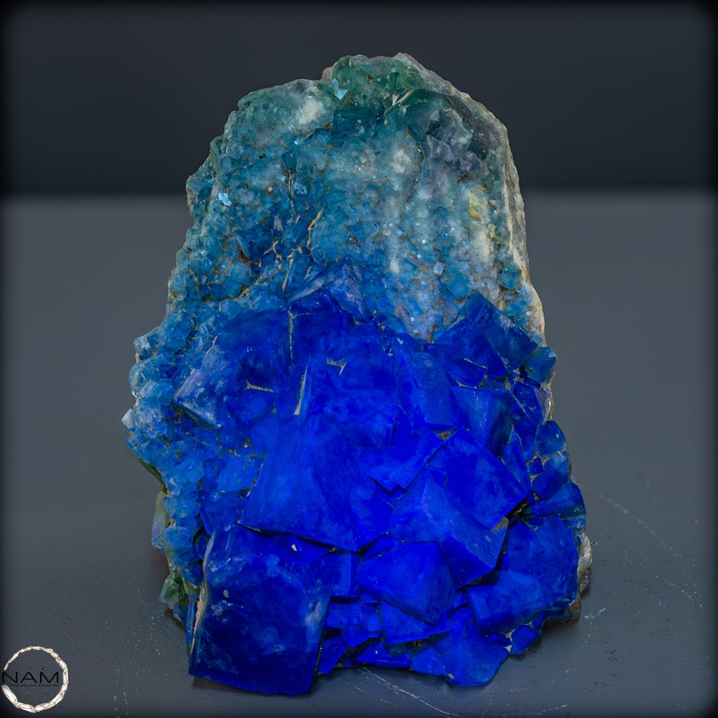 来自马达加斯加的天然氟晶体簇 最高质量- 2429.41 g #1.0