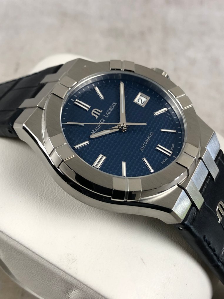 Maurice Lacroix - Aikon Automatic - AI6007-SS001-430-1 - Men - 2020+  #1.0