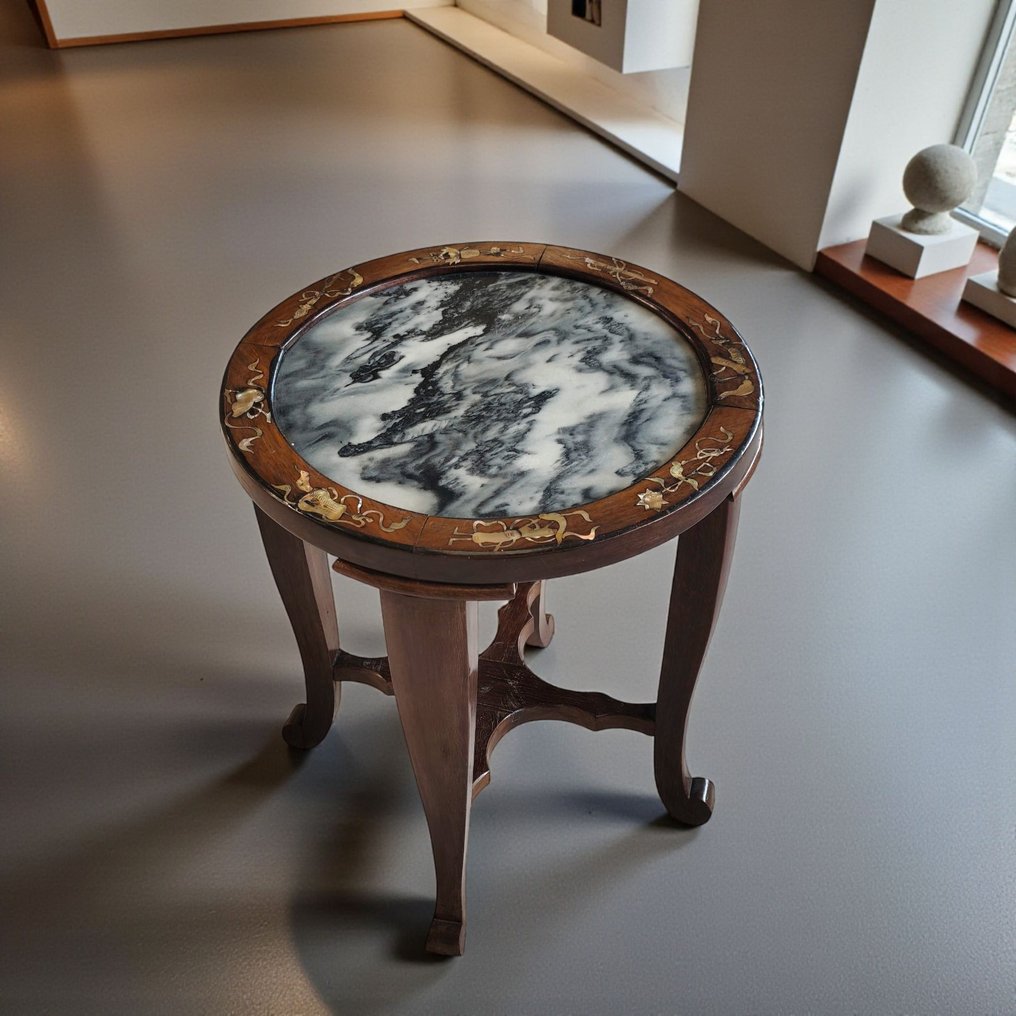 Table - Wood, Mother-Of-Pearl - China  (No Reserve Price) #1.0