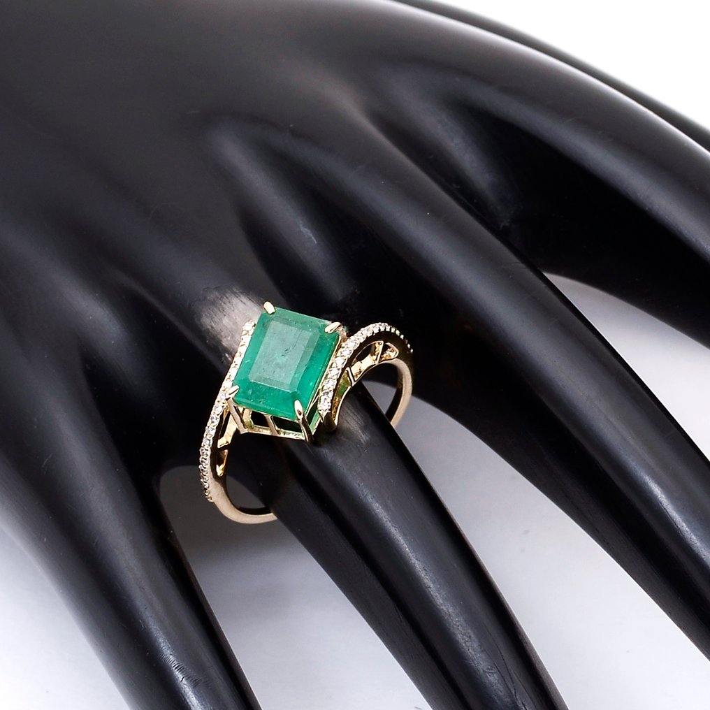 Zonder Minimumprijs - Ring - 14 karaat Geel goud -  2.61ct. tw. Smaragd - Diamant #1.0