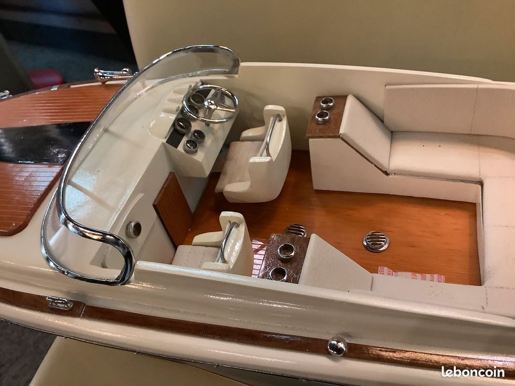 Maquette de Luxe du Crist Craft CORSAIR 67 cm bois 1:12 - Modelboot #4.3