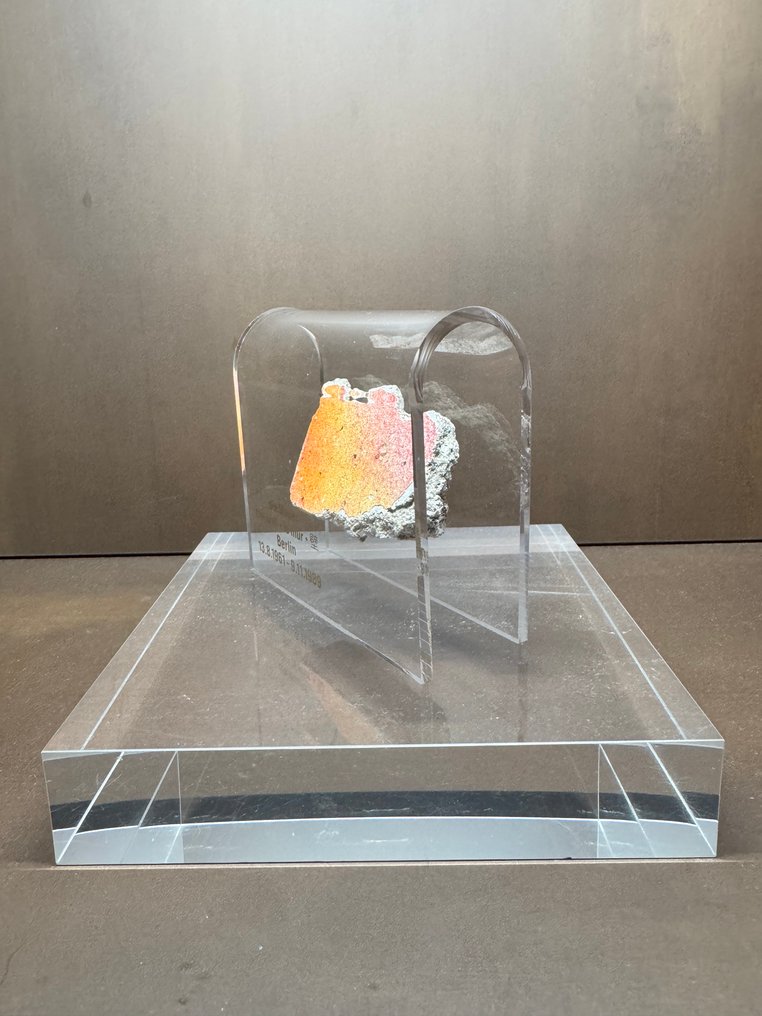 Relic - Concrete - 1960-1970 - Berlin Wall #2.1